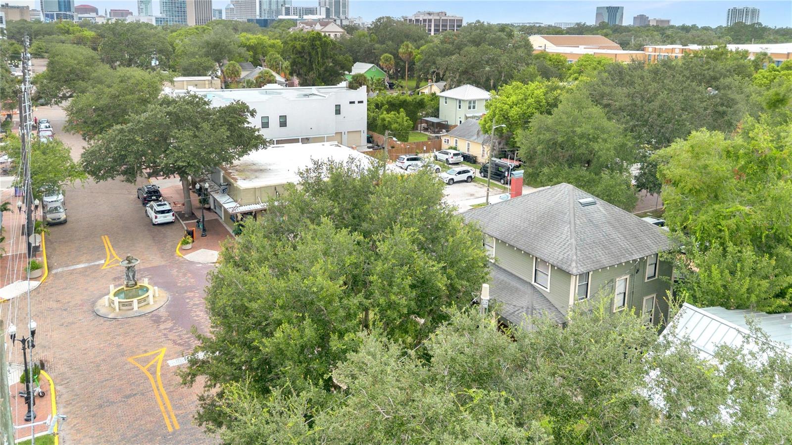 901 E Washington St Property Photo 32