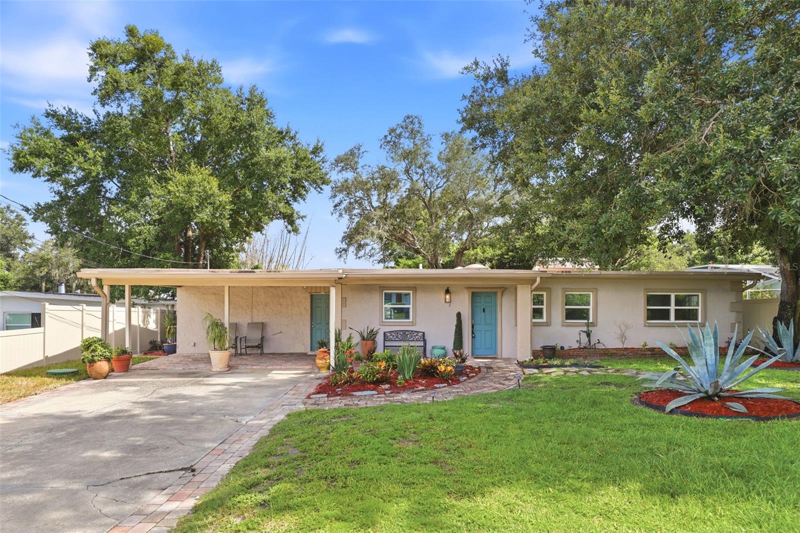 6714 NINA ROSA DR #A Property Photo 1