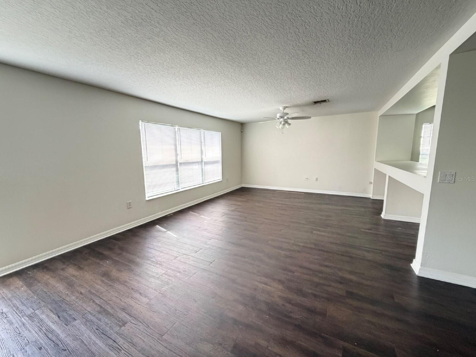 O6433099 Property Photo 7