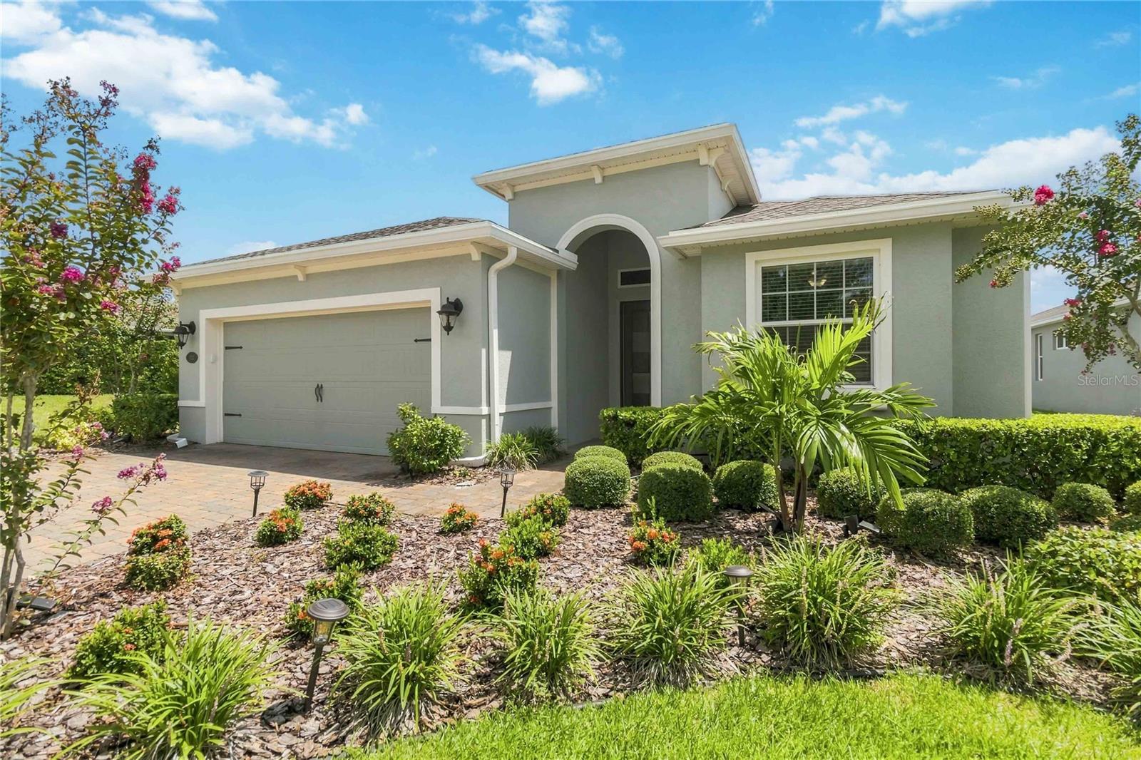 1212 Victoria Hills Dr N Property Photo 3