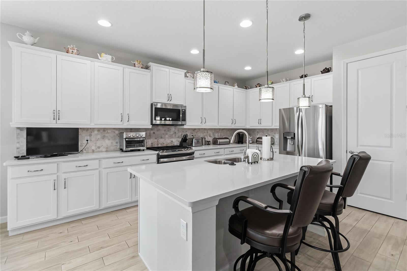 1212 Victoria Hills Dr N Property Photo 10