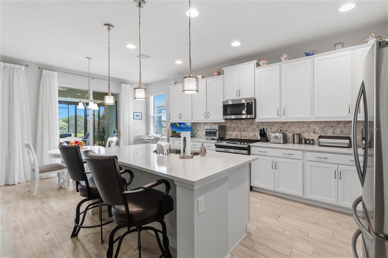 1212 Victoria Hills Dr N Property Photo 12