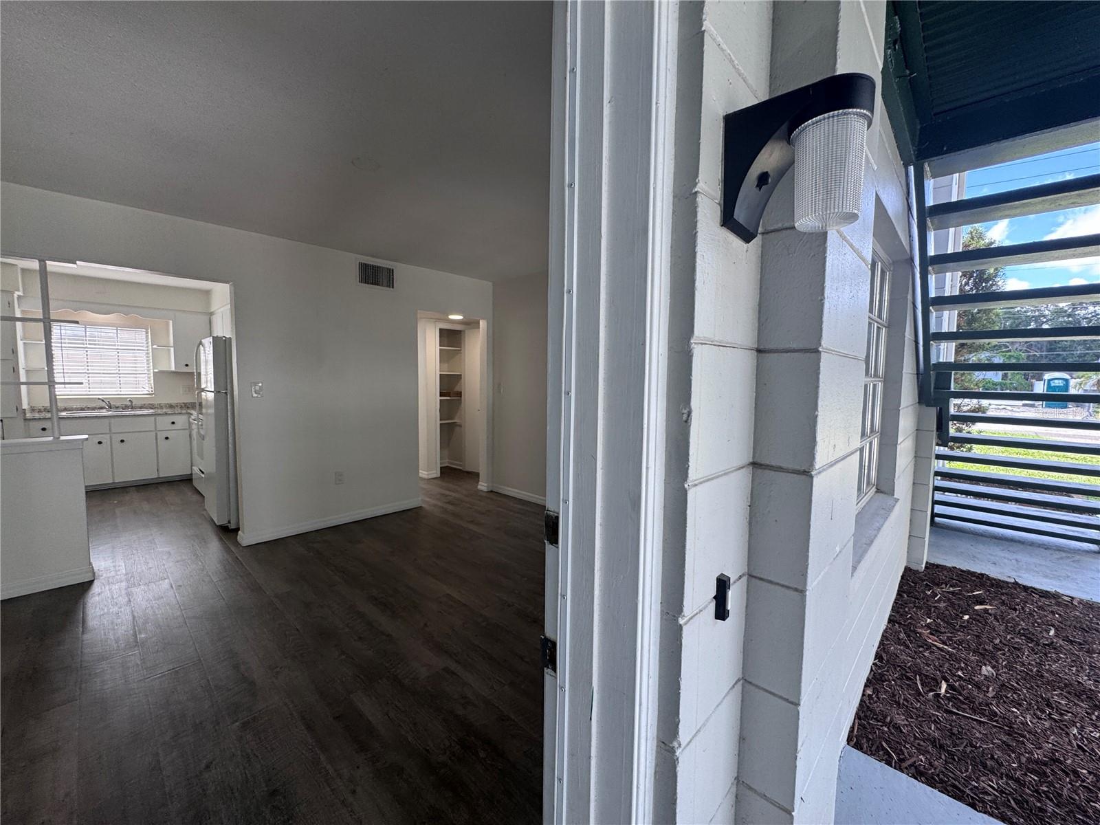 805 Vassar St #a Property Photo 4