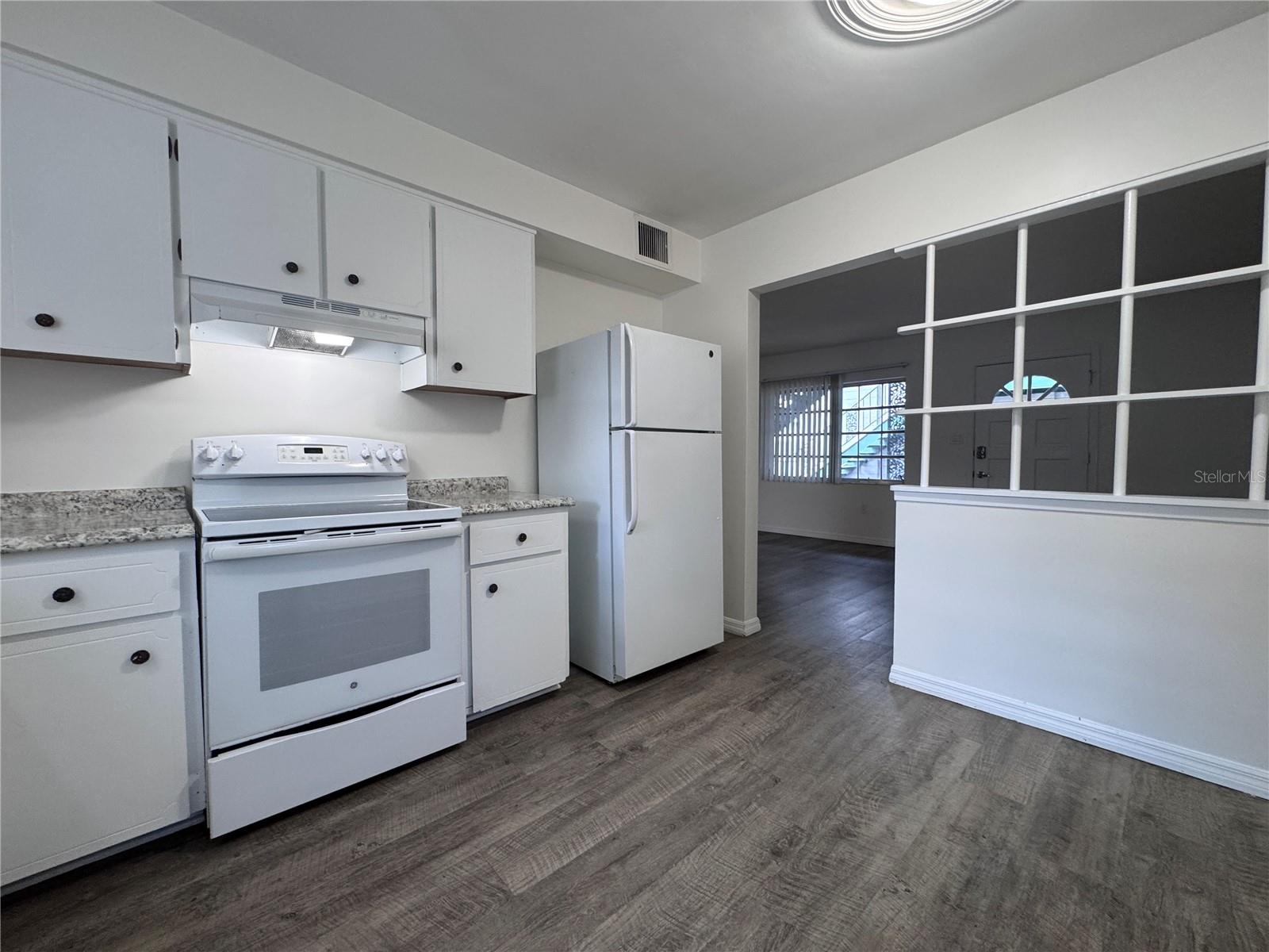 805 Vassar St #a Property Photo 7