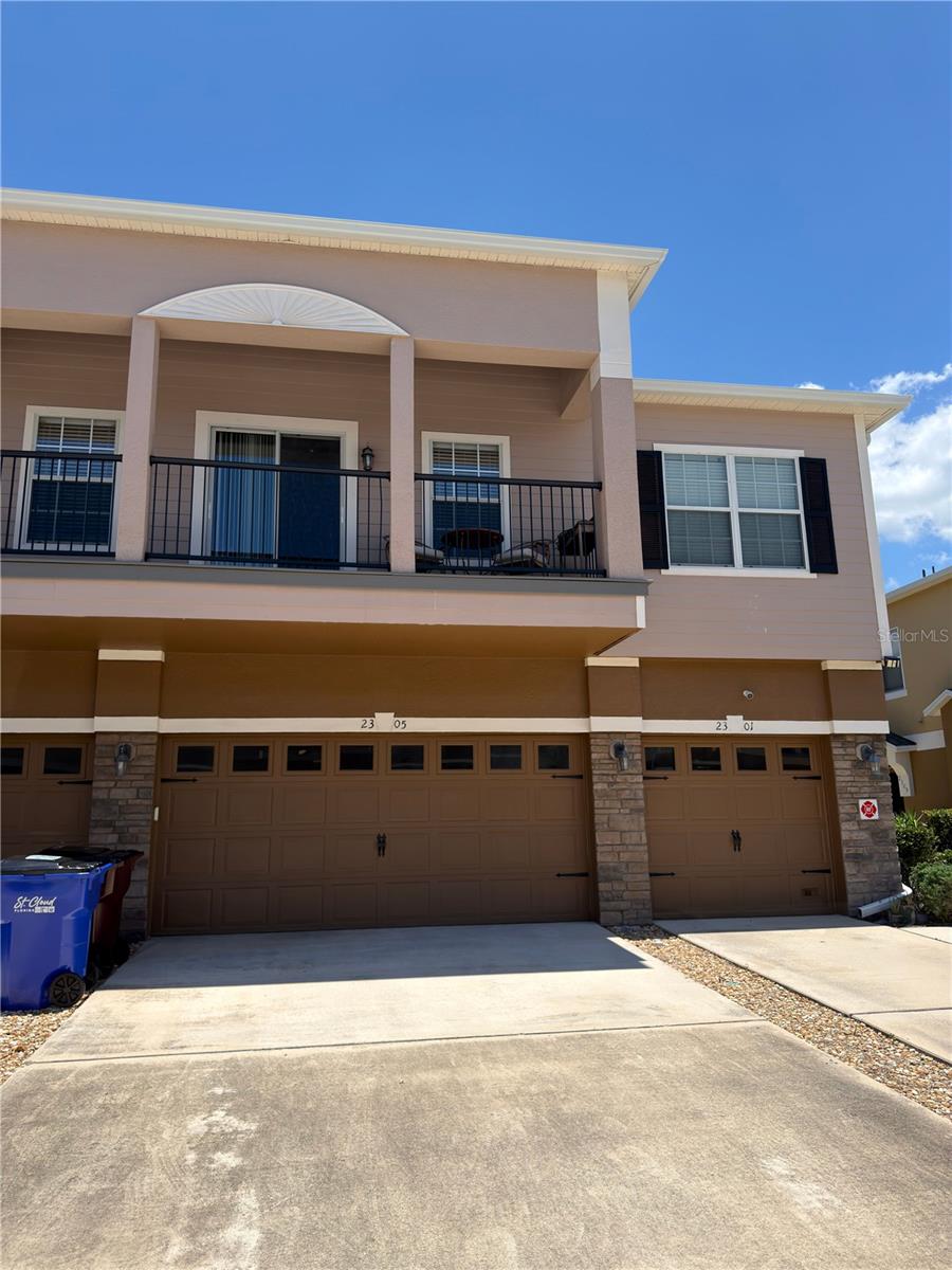 2305 BETSY ROSS LN Property Photo 1