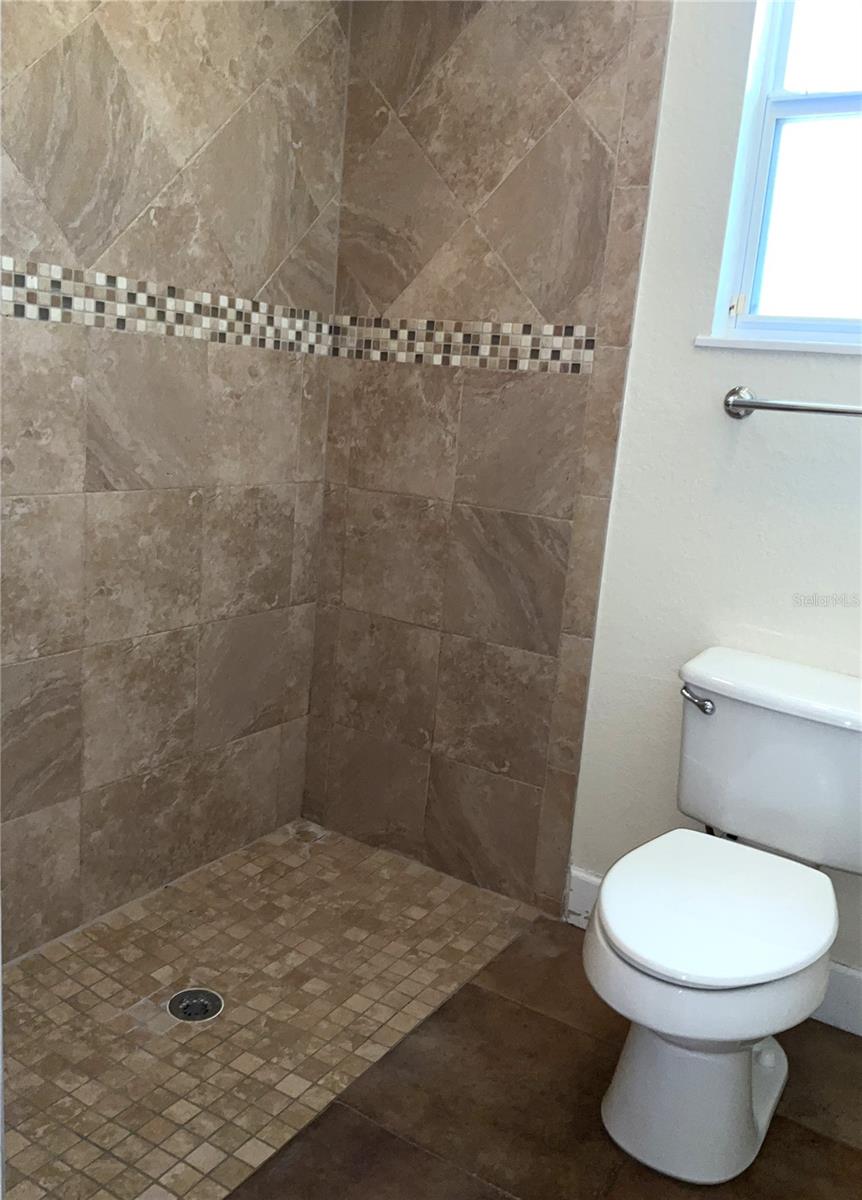 3613 S Summerlin Ave Property Photo 15