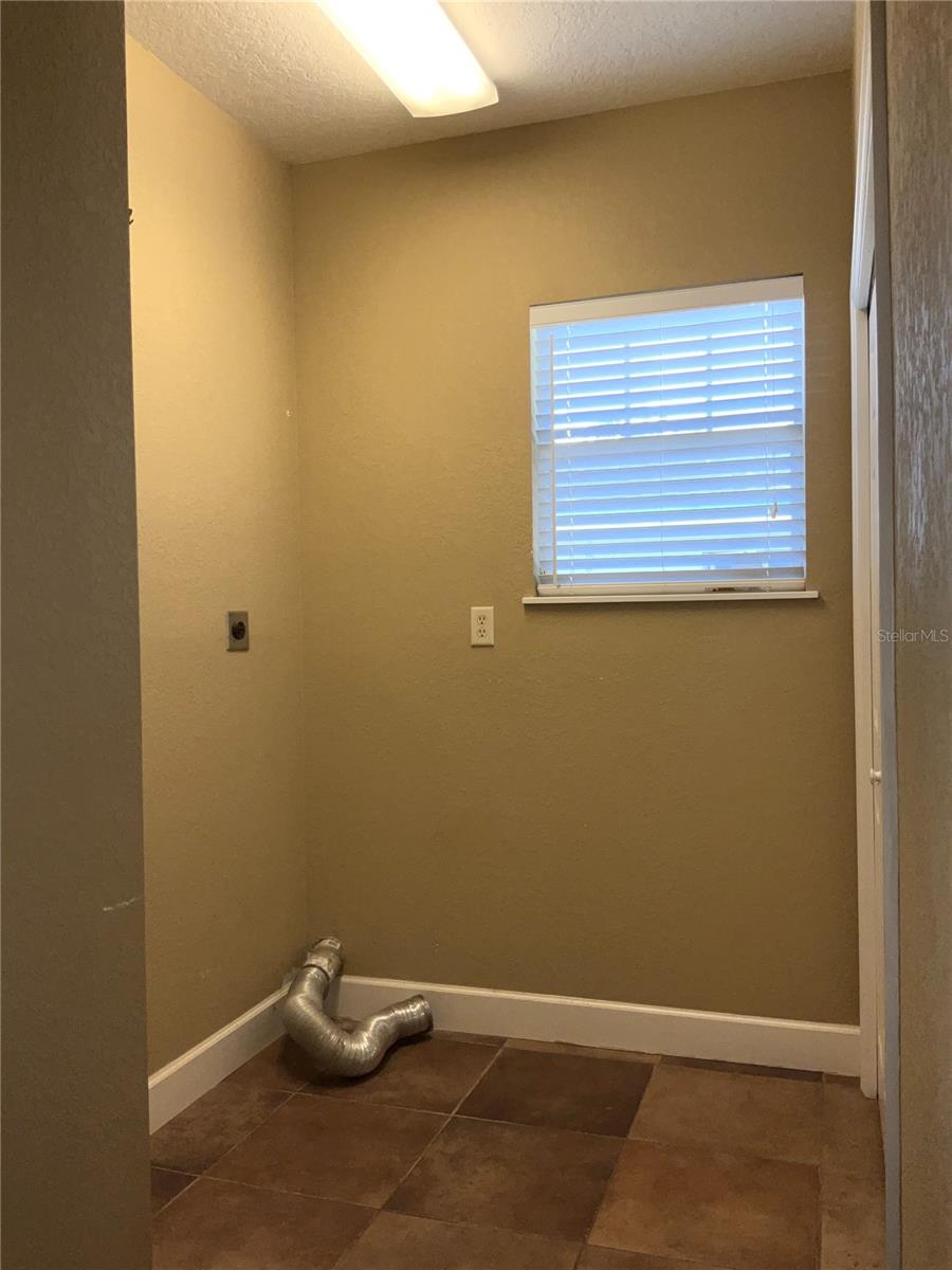 3613 S Summerlin Ave Property Photo 16
