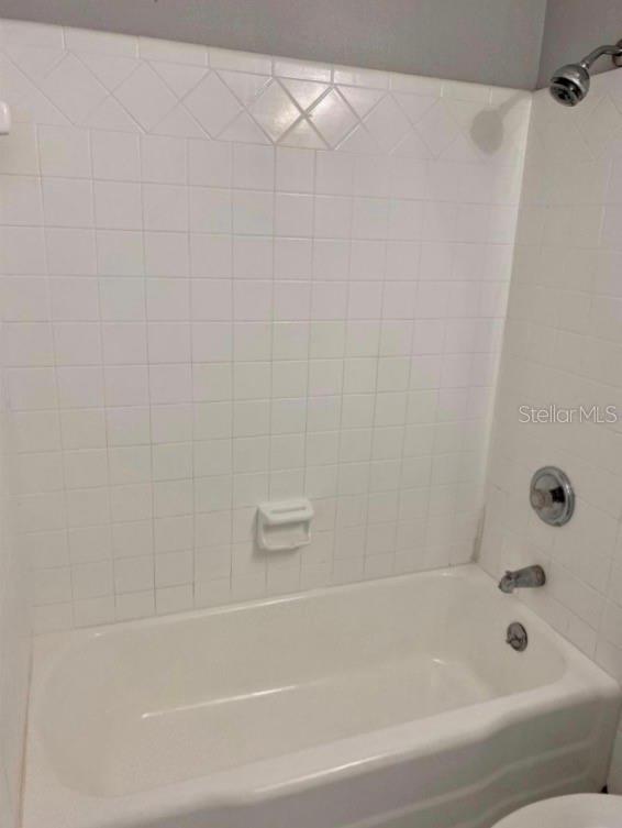 1751 Westchester Ave Property Photo 7