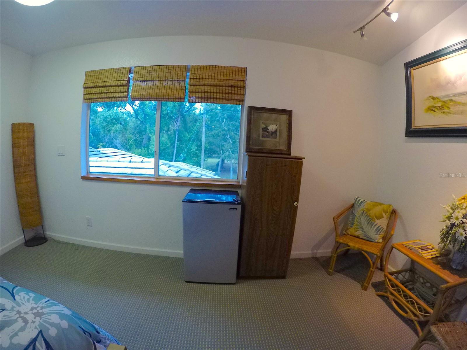 18620 Wayne Rd #1 Property Photo 3