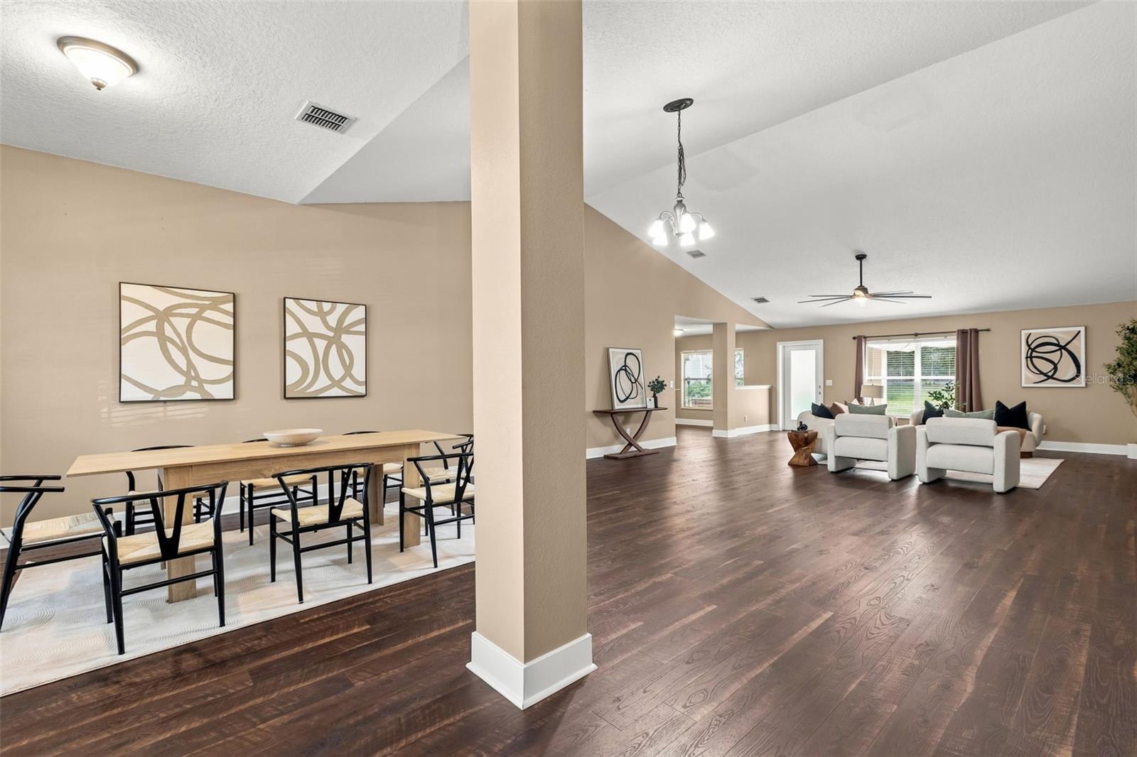 531 Hearthglen Blvd Property Photo 6