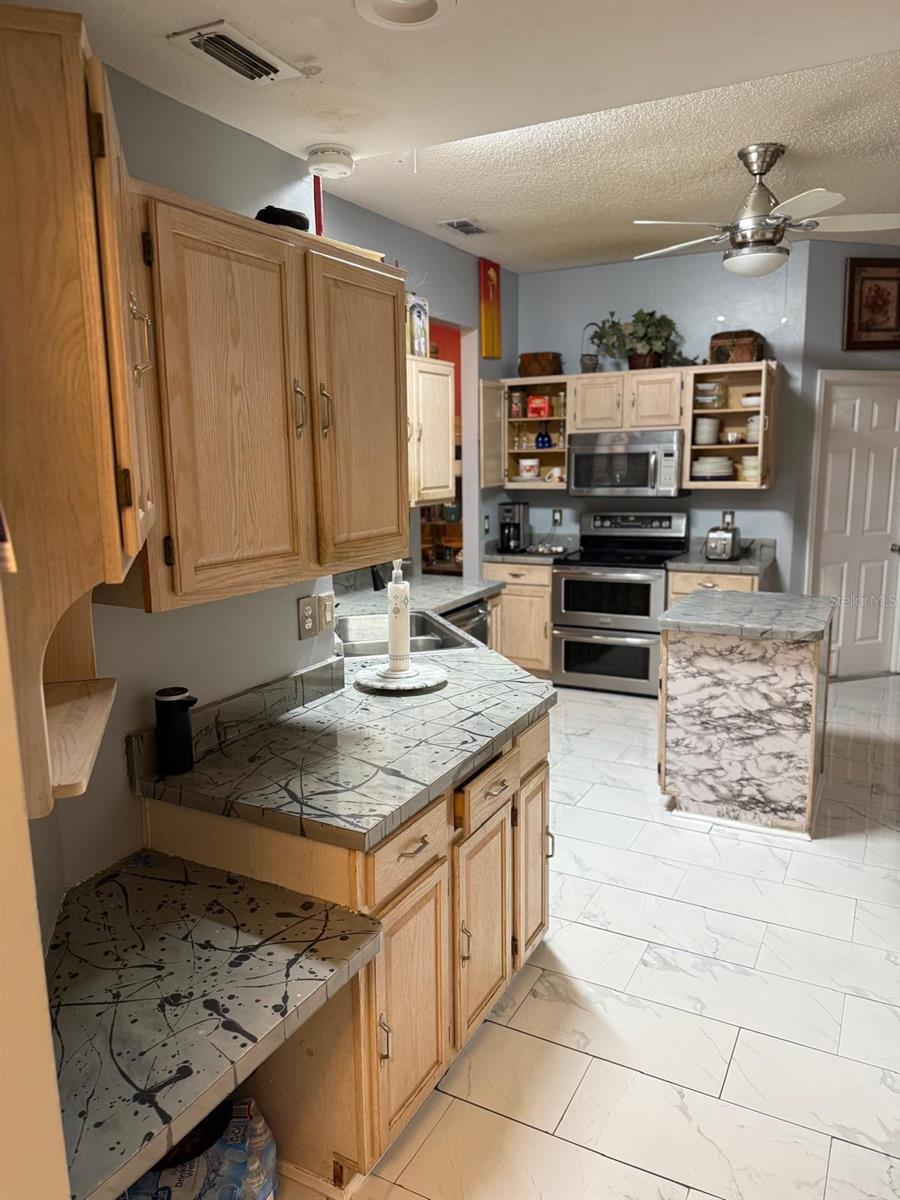 1007 Byerly Way Property Photo 15