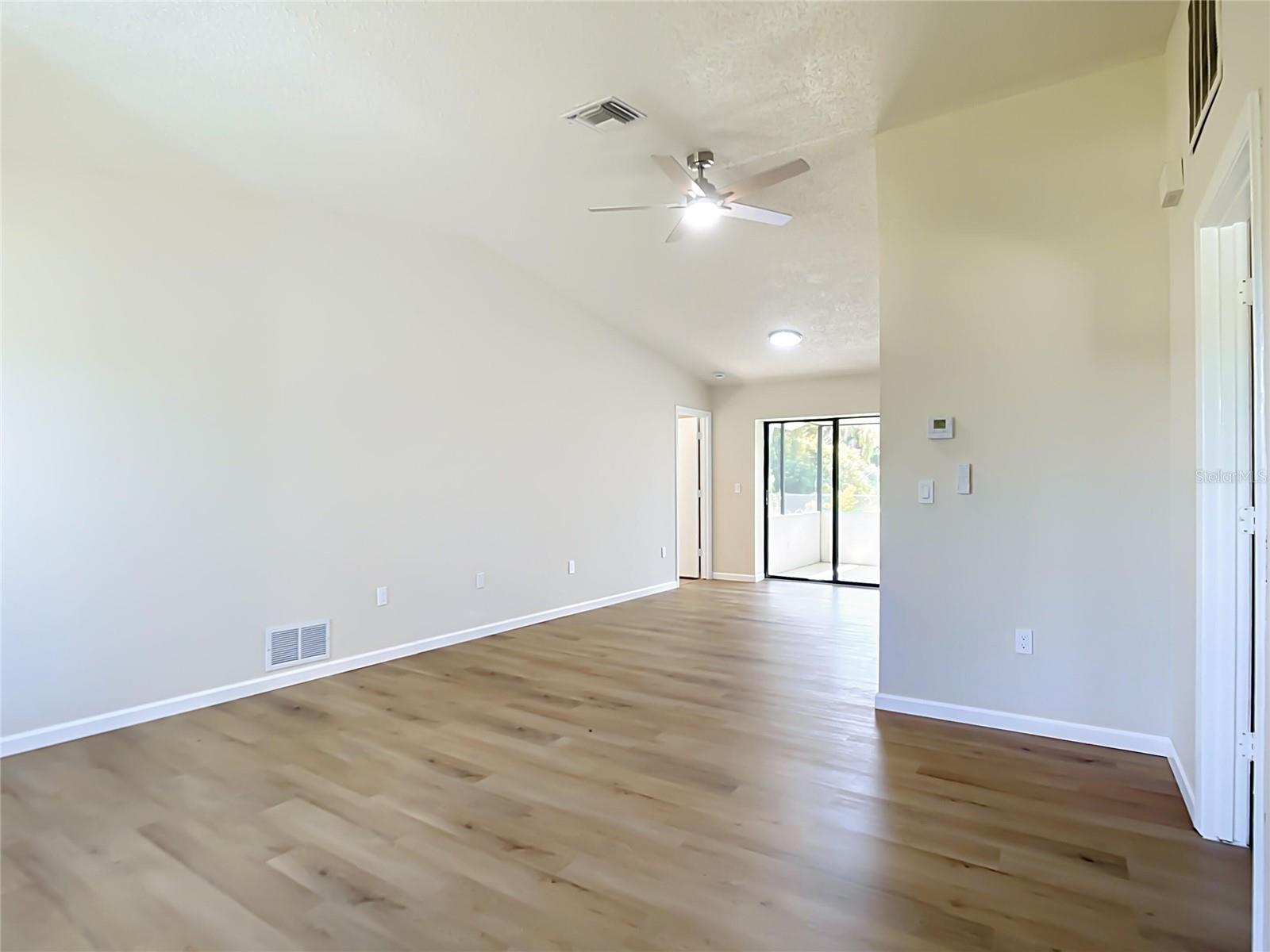 4441 Mulgrave Ave Property Photo 5