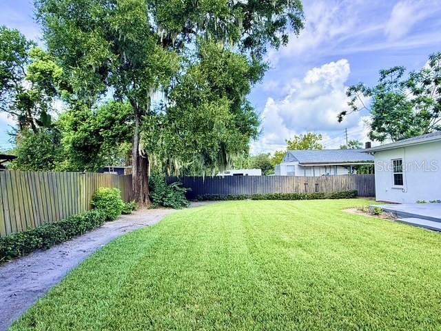 2408 Corrine Dr Property Photo 26