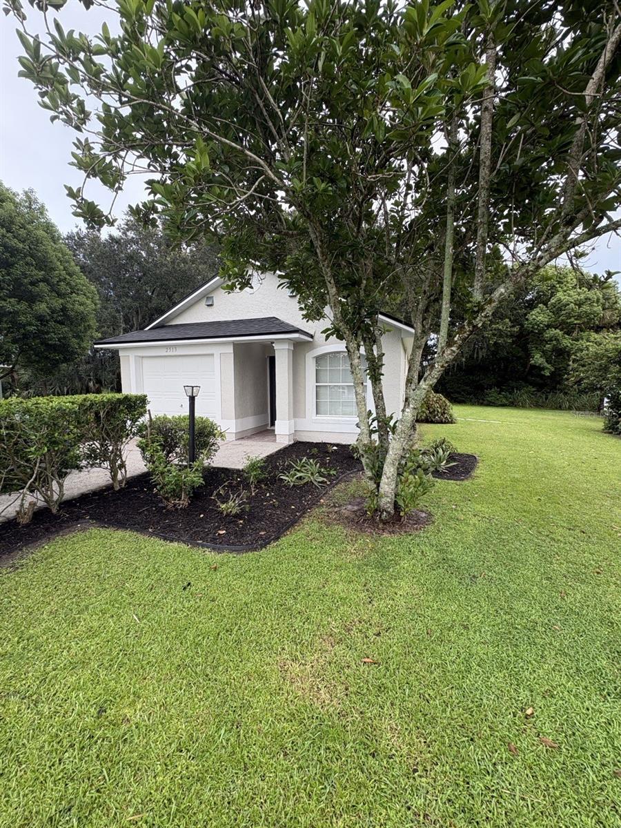 2513 Daffadil Ter Property Photo 3