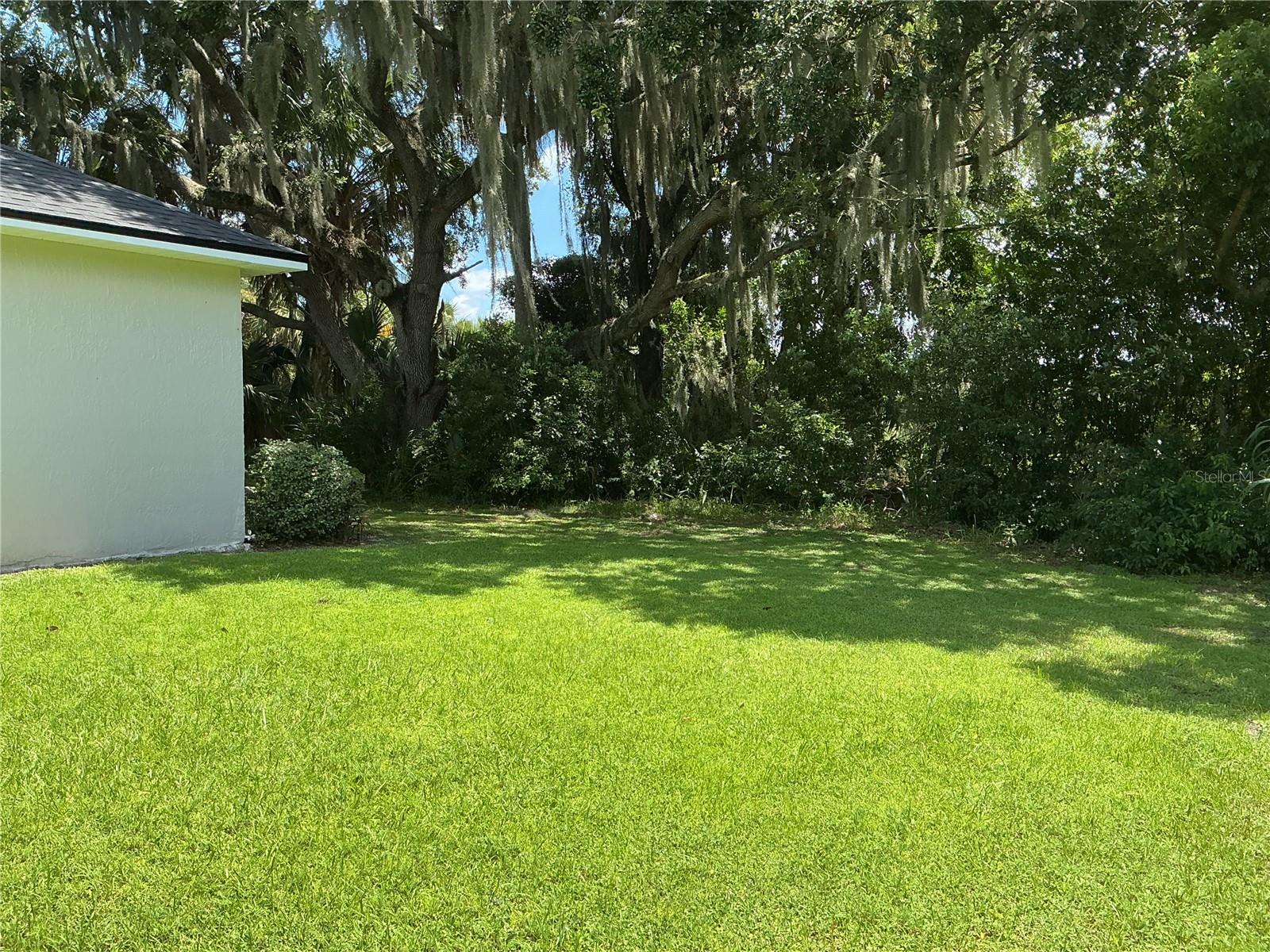 2513 Daffadil Ter Property Photo 38