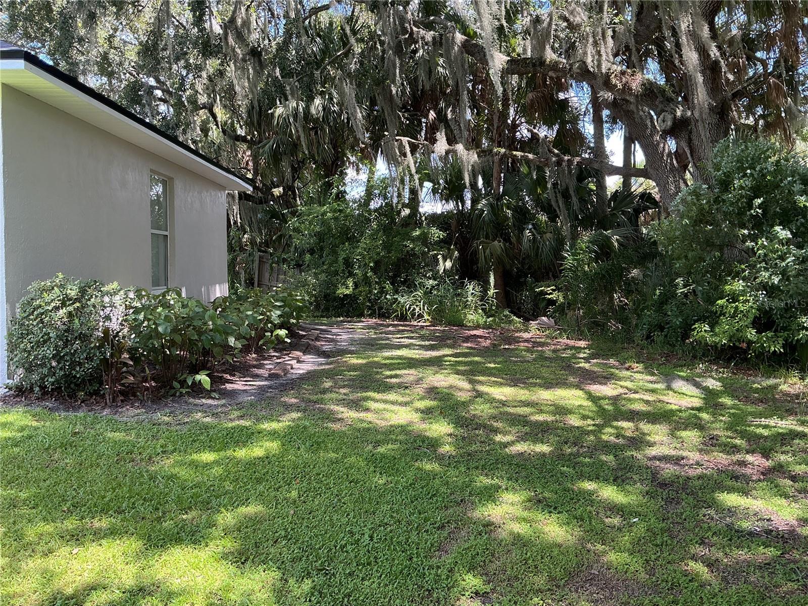 2513 Daffadil Ter Property Photo 41