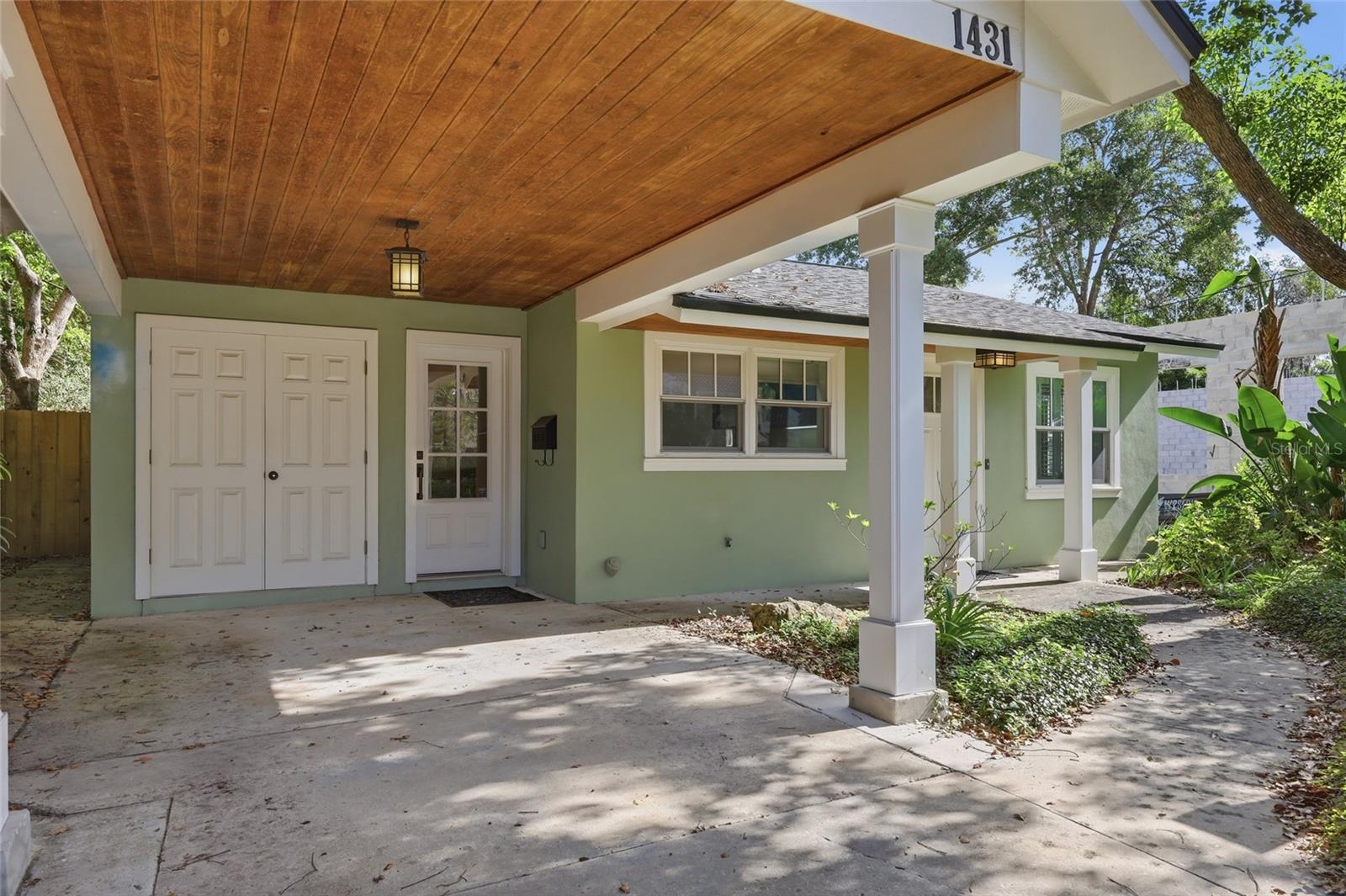 1431 Palm Ave Property Photo 3