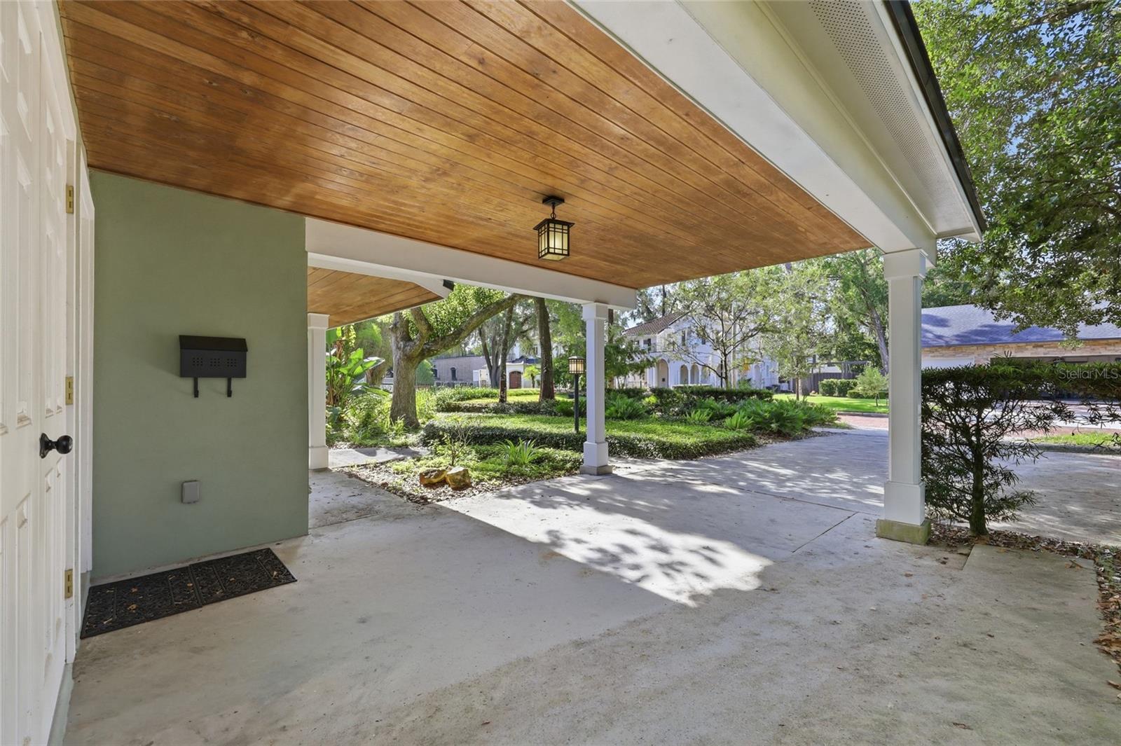 1431 Palm Ave Property Photo 4