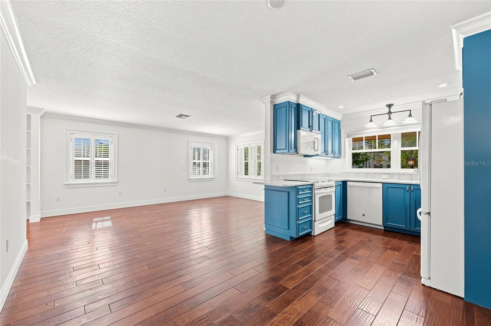 1431 Palm Ave Property Photo 10