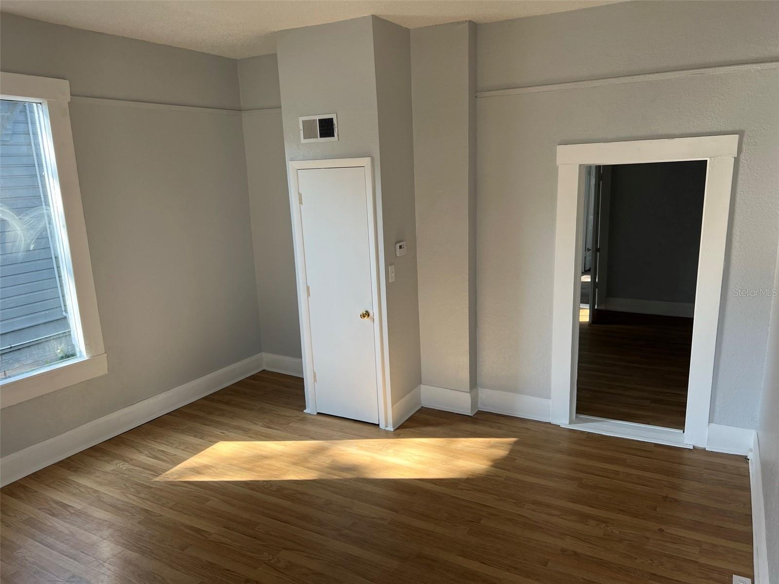 901 Pennsylvania Ave Property Photo 2