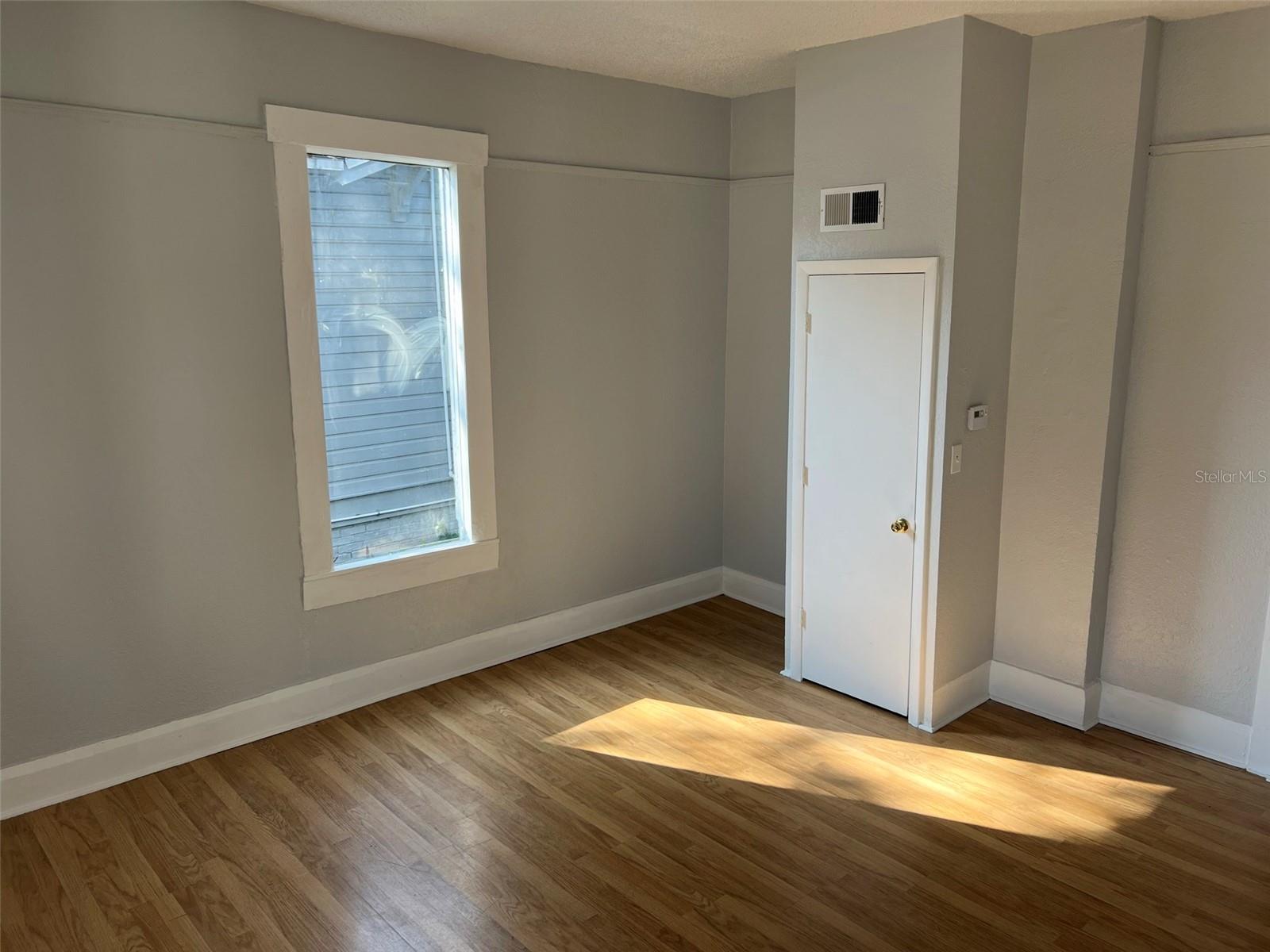 901 Pennsylvania Ave Property Photo 3
