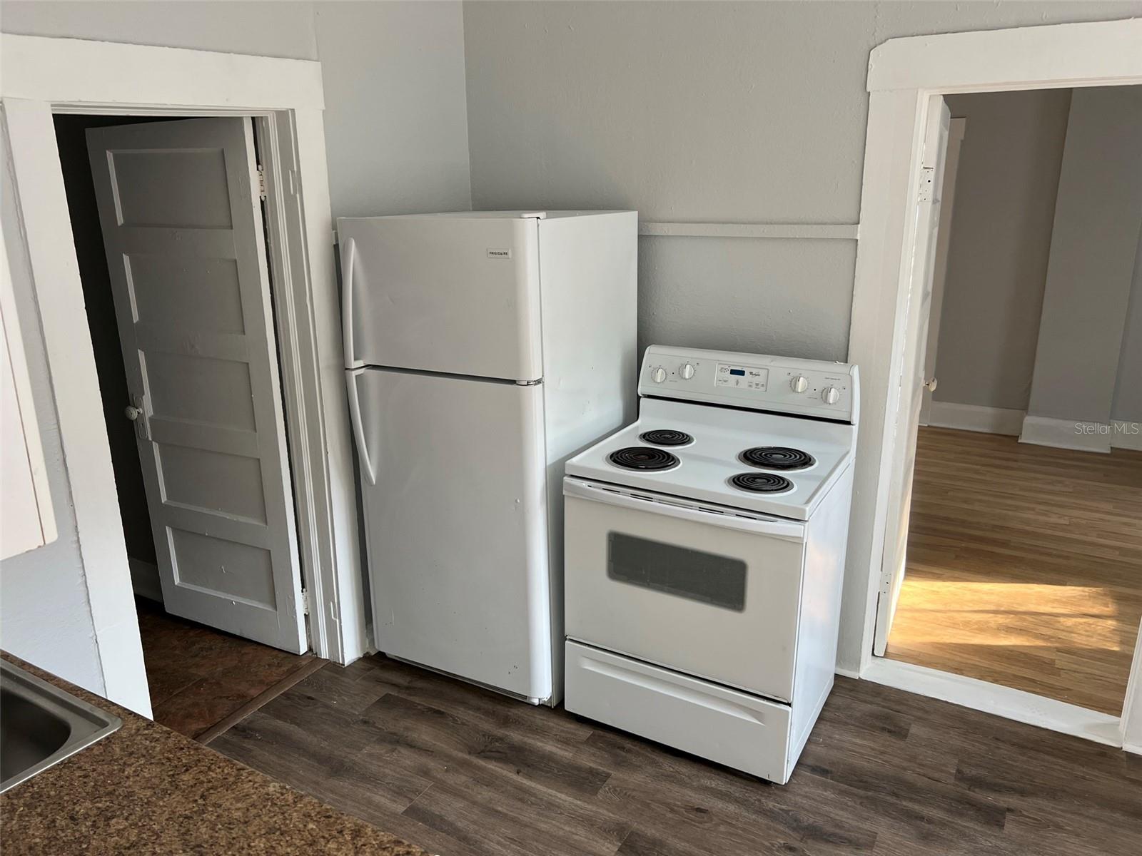 901 Pennsylvania Ave Property Photo 15