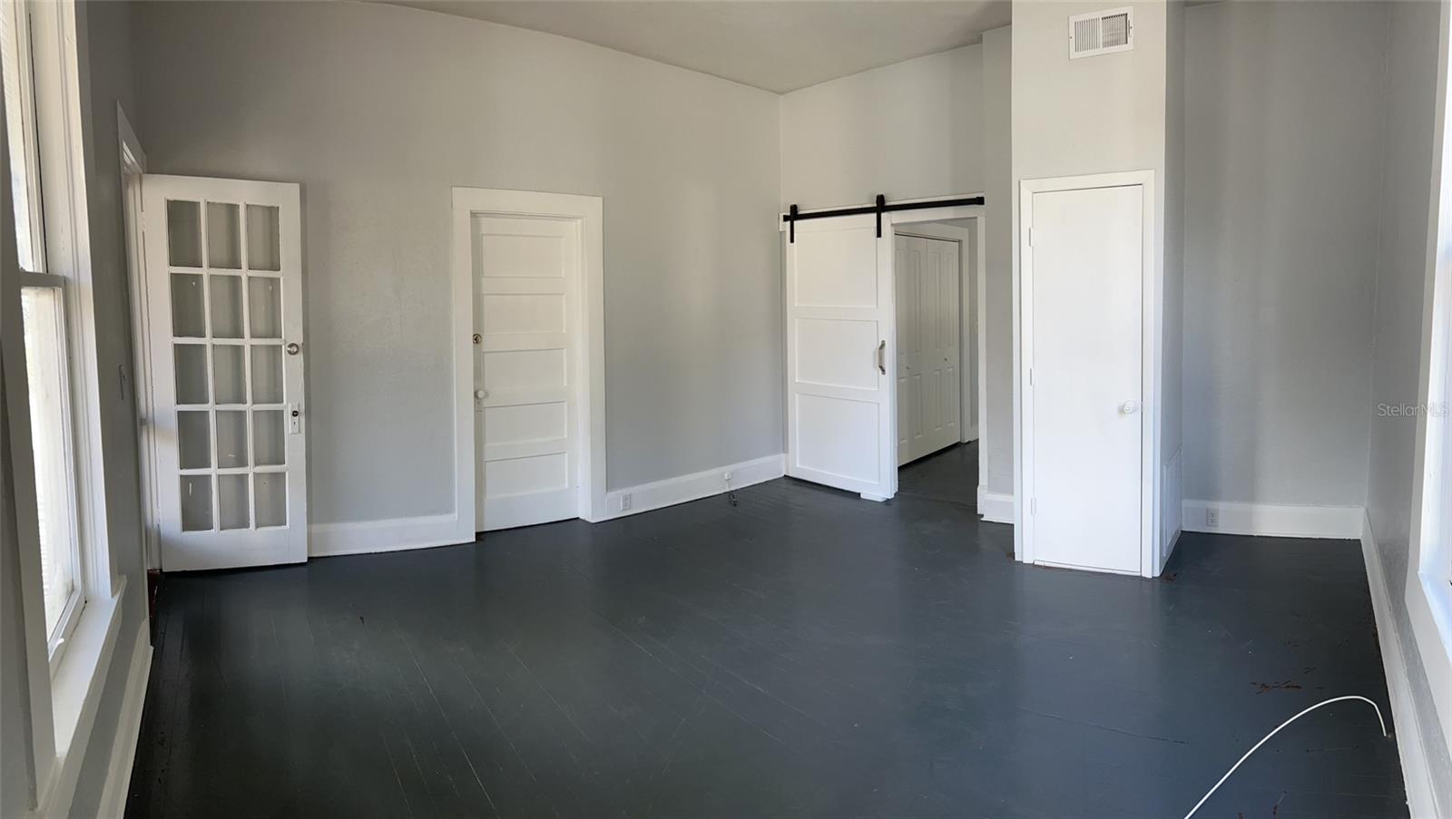 901 Pennsylvania Ave Property Photo 25