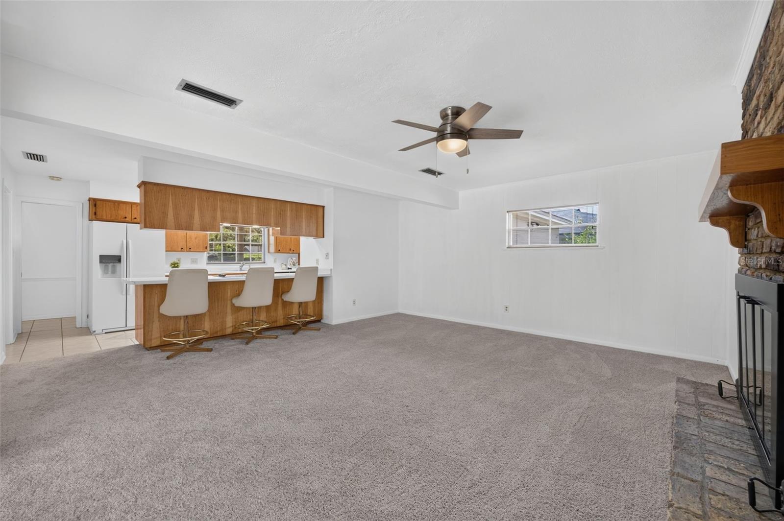 2453 Worthington Rd Property Photo 14