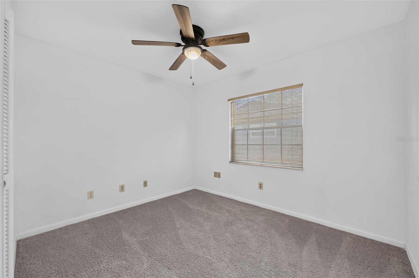 2453 Worthington Rd Property Photo 22