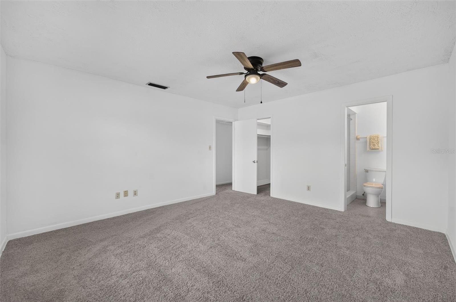 2453 Worthington Rd Property Photo 26