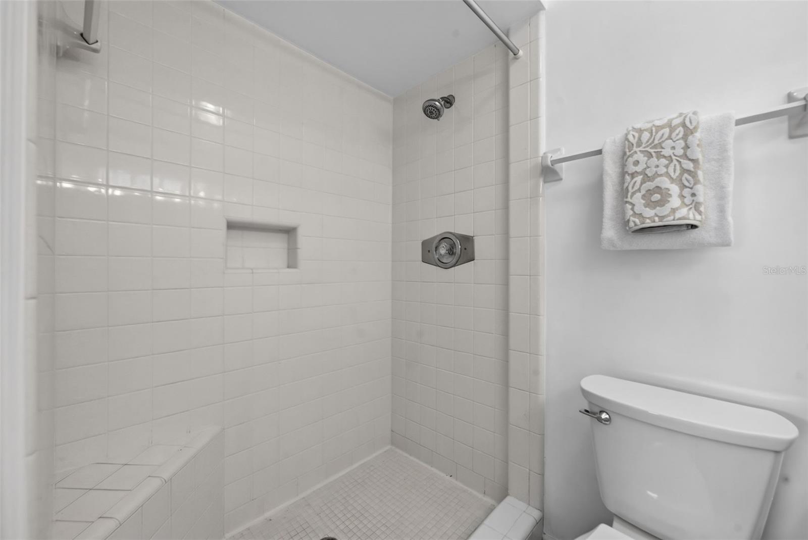 2453 Worthington Rd Property Photo 29