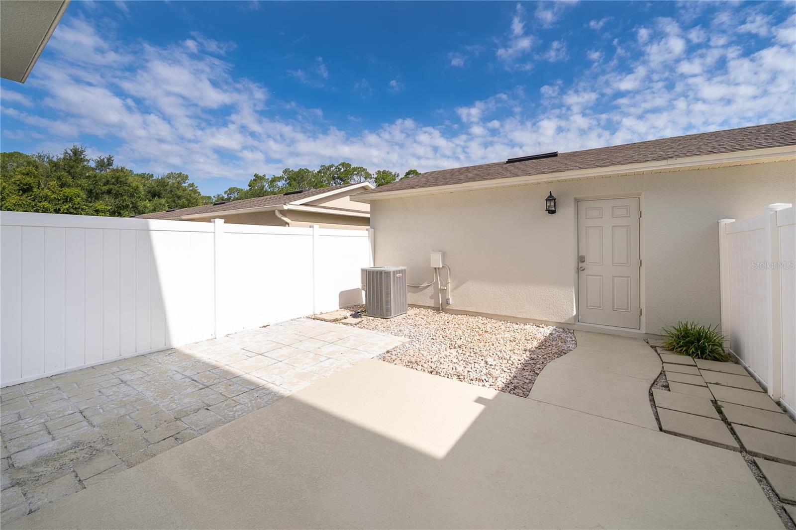 8641 Brookvale Dr Property Photo 17