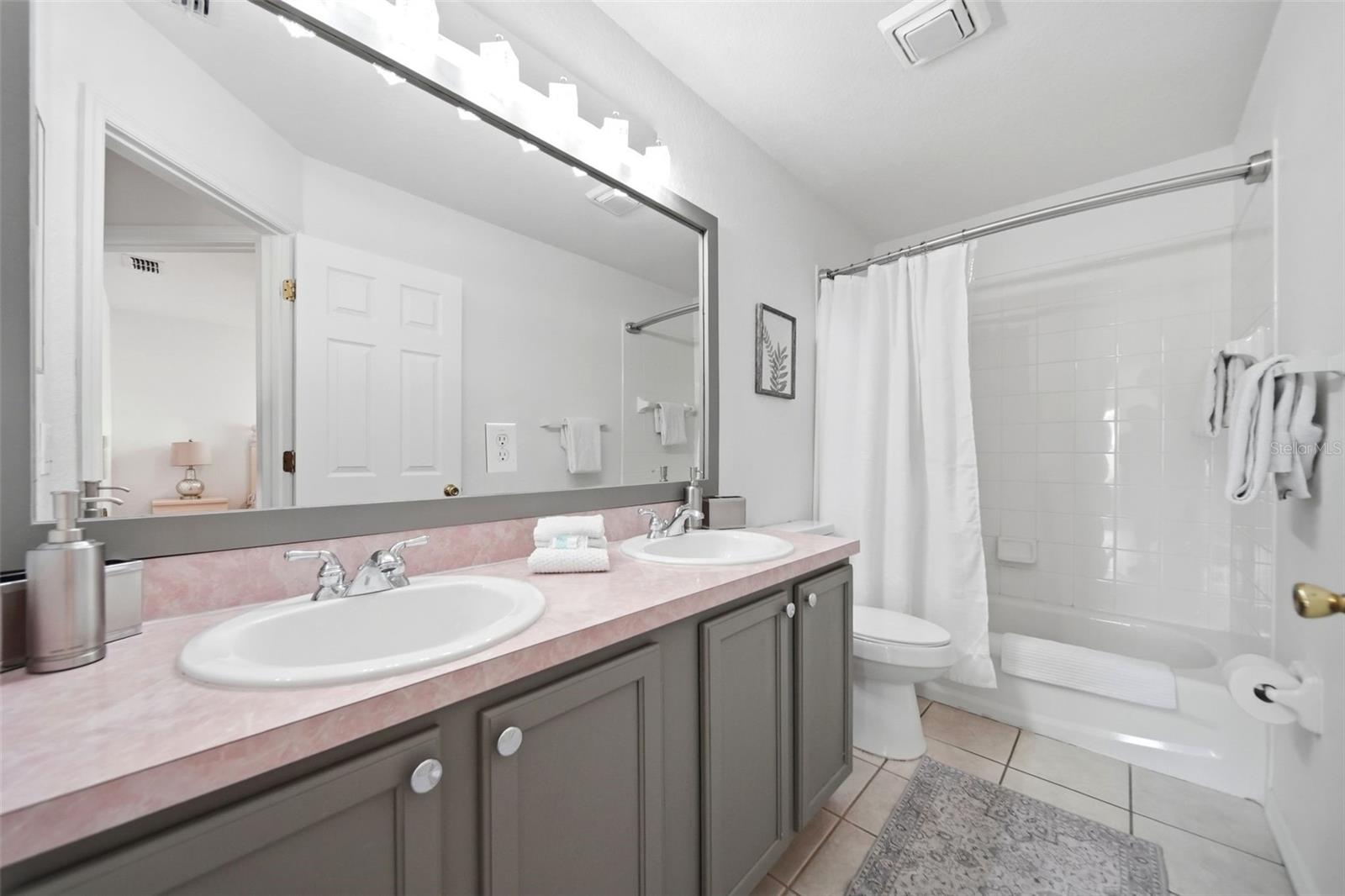 254 Gleneagles Dr Property Photo 21