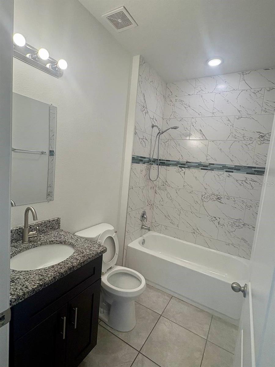 176 Marion Oaks Trl Property Photo 6