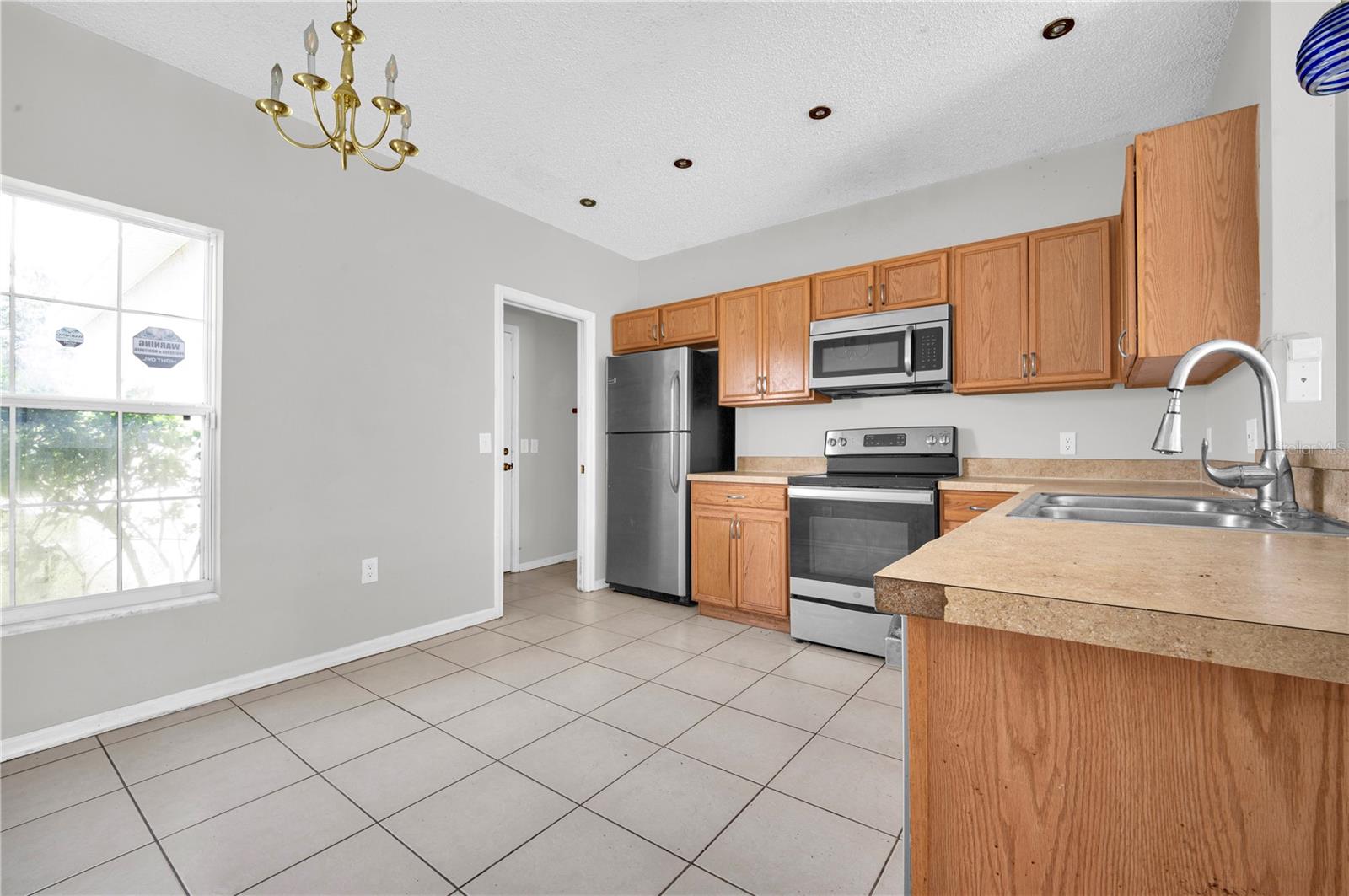 433 Lakeview Rd Property Photo 5