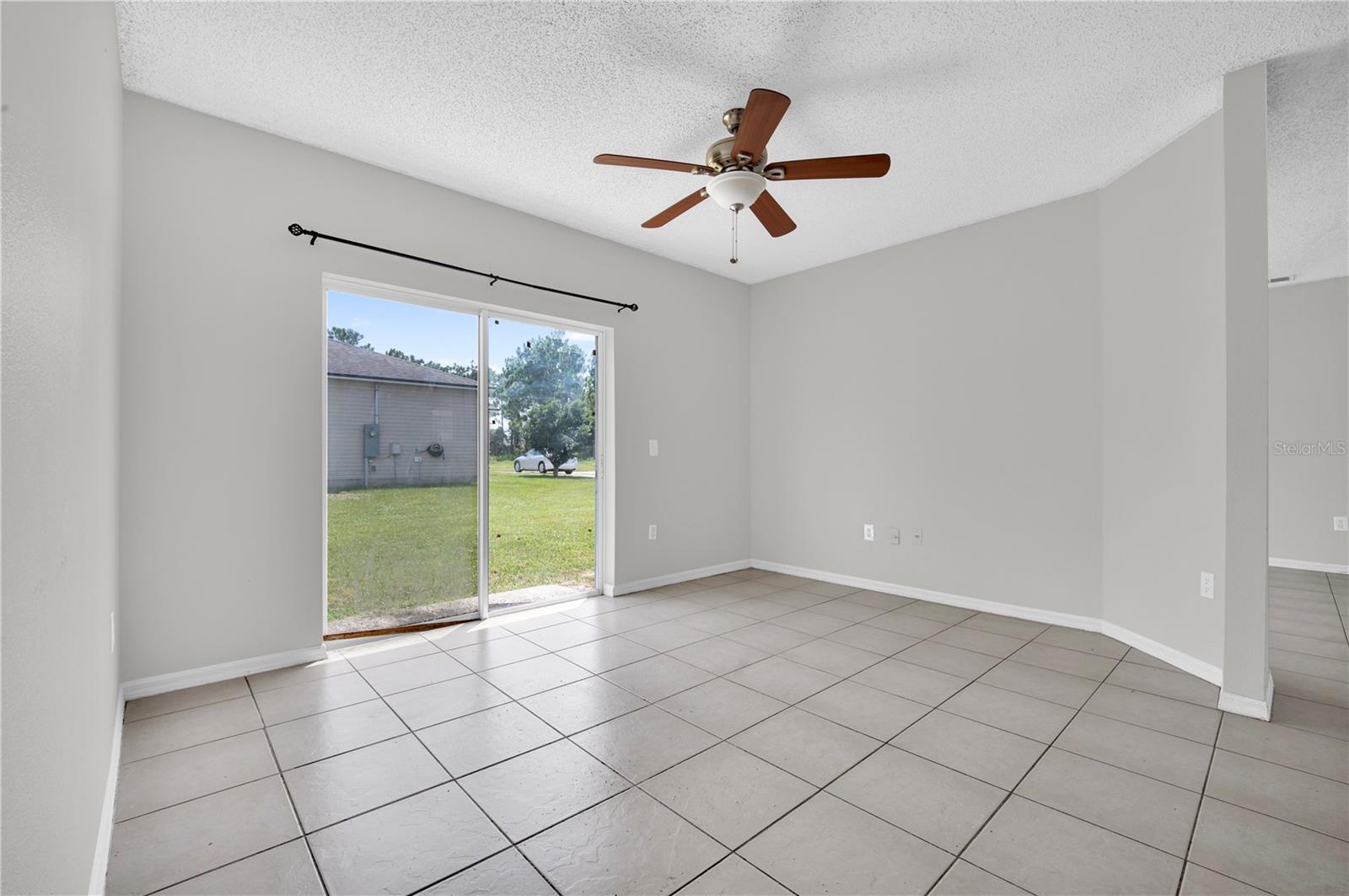 433 Lakeview Rd Property Photo 6