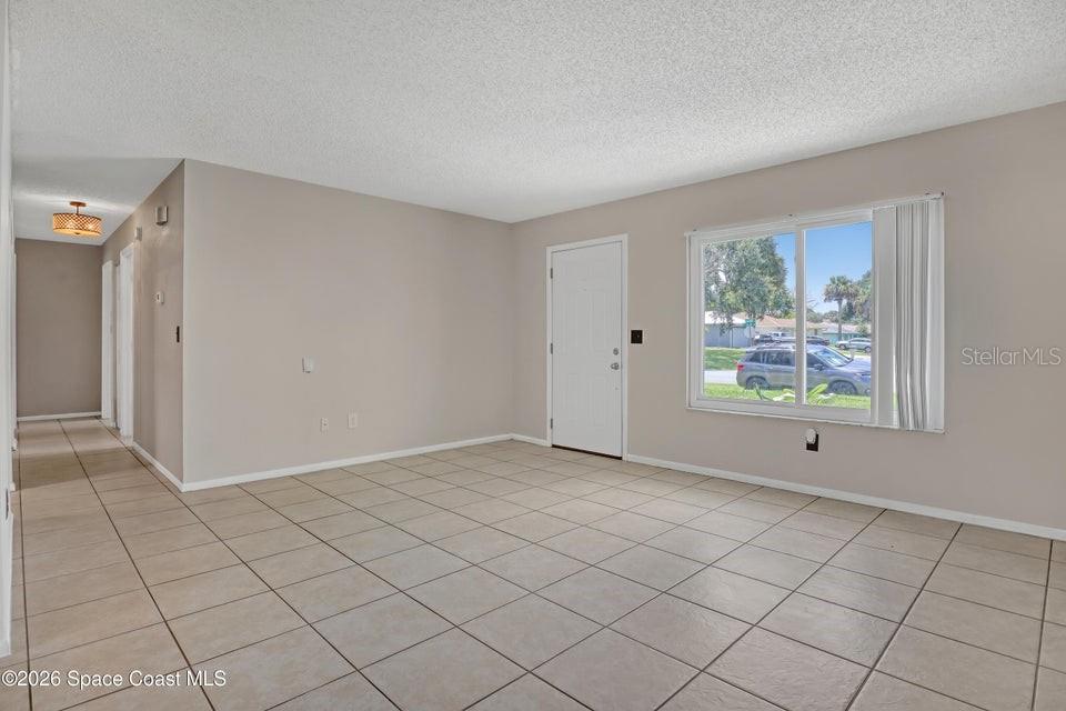 1671 Charles Blvd Ne Property Photo 8