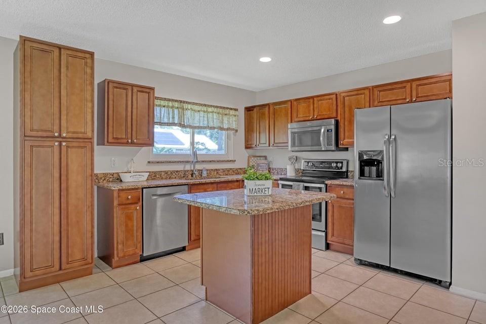 1671 Charles Blvd Ne Property Photo 12