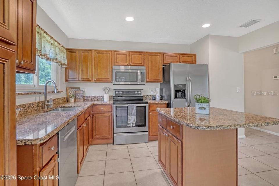 1671 Charles Blvd Ne Property Photo 15