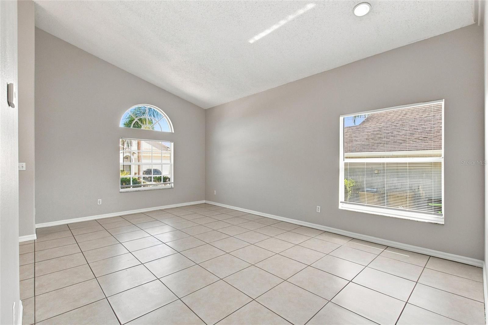 16616 Palm Spring Dr Property Photo 10