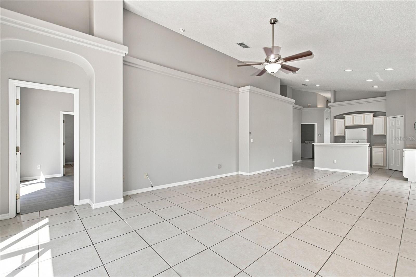 16616 Palm Spring Dr Property Photo 15
