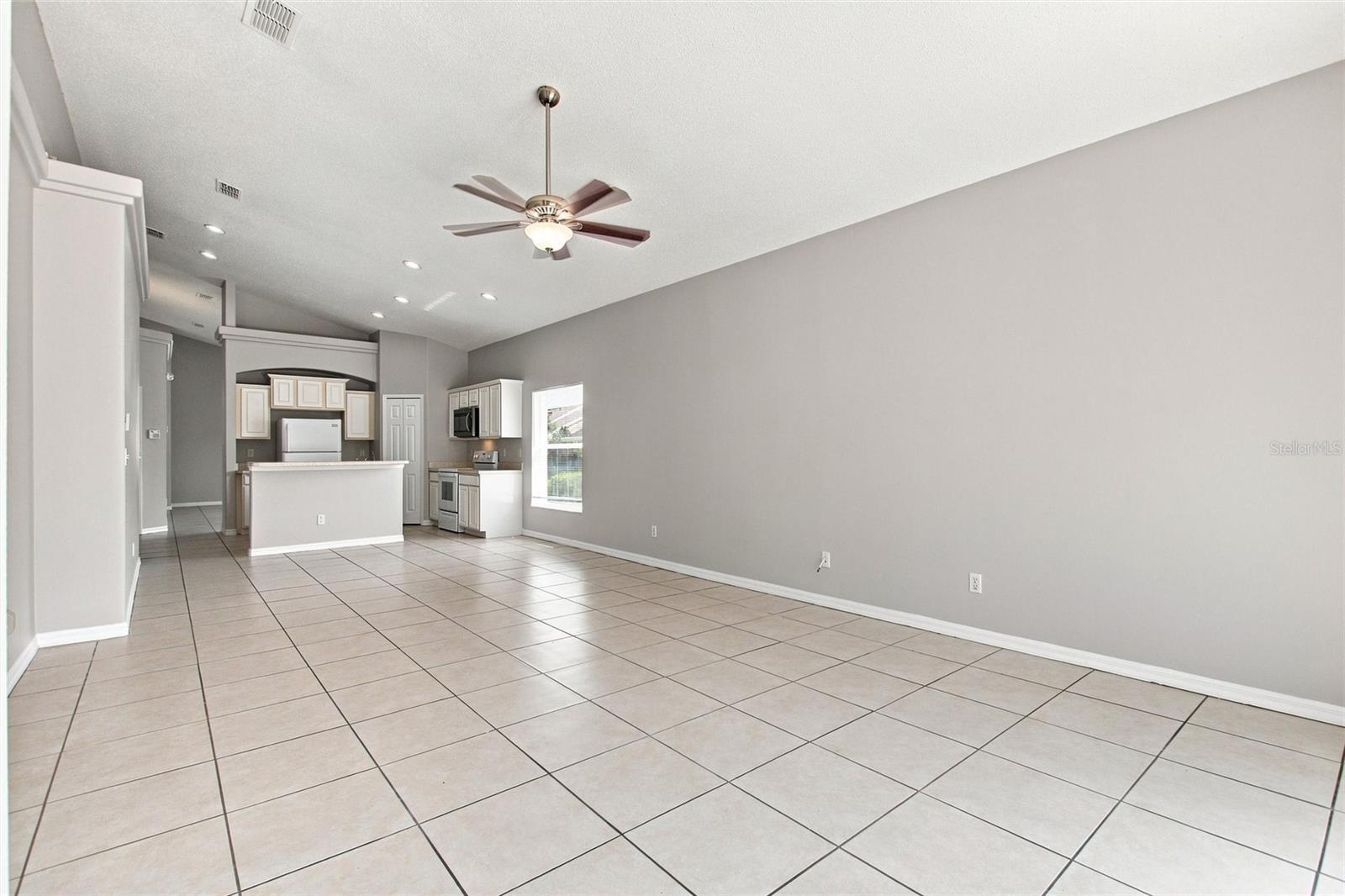 16616 Palm Spring Dr Property Photo 16