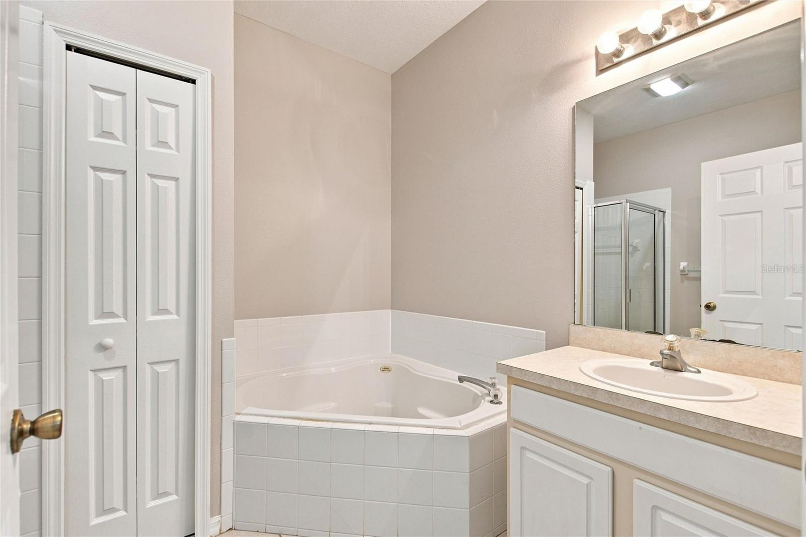 16616 Palm Spring Dr Property Photo 30