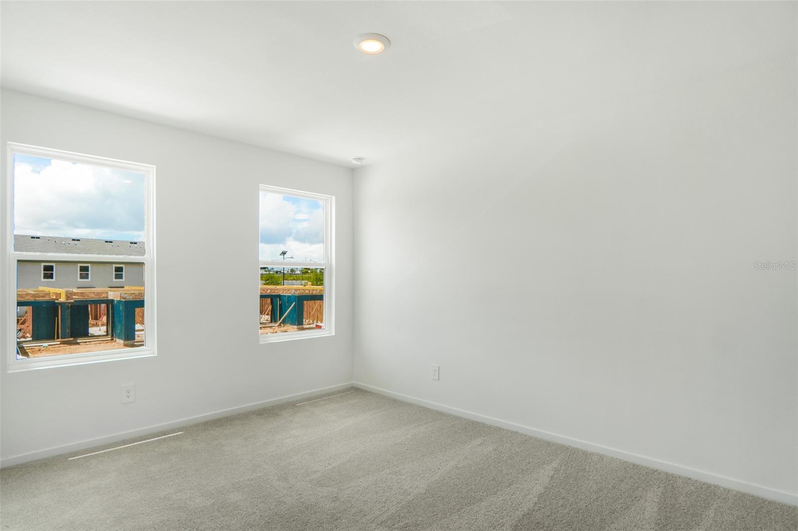 931 Phoenix St Property Photo 17