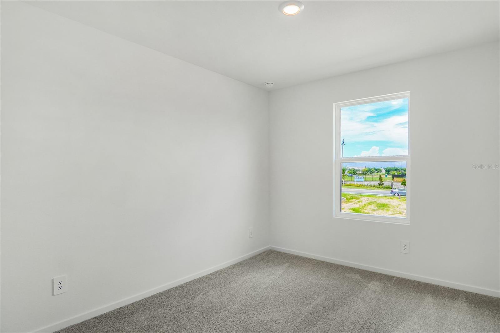 931 Phoenix St Property Photo 32