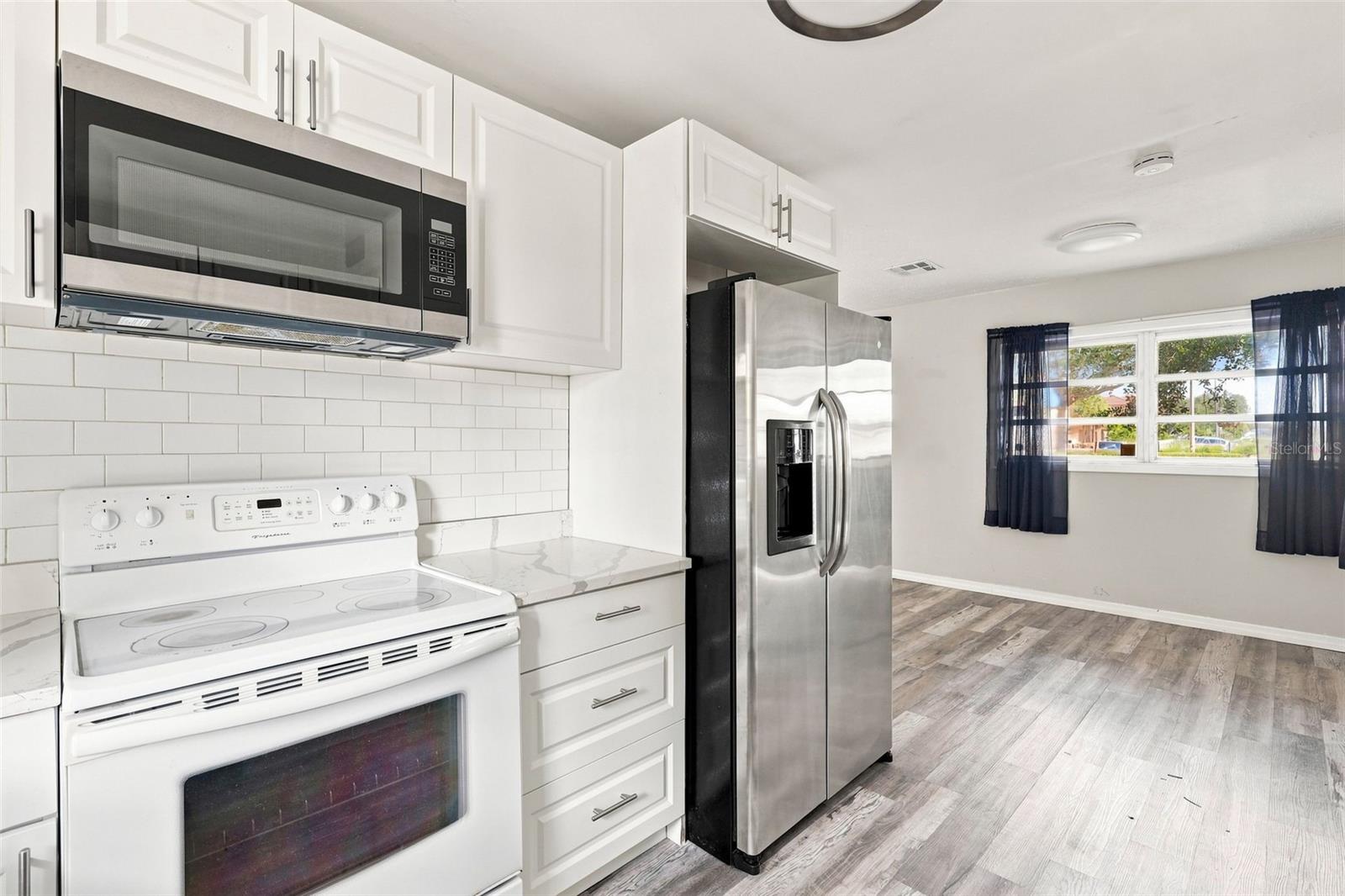 1840 Glengary St Property Photo 8