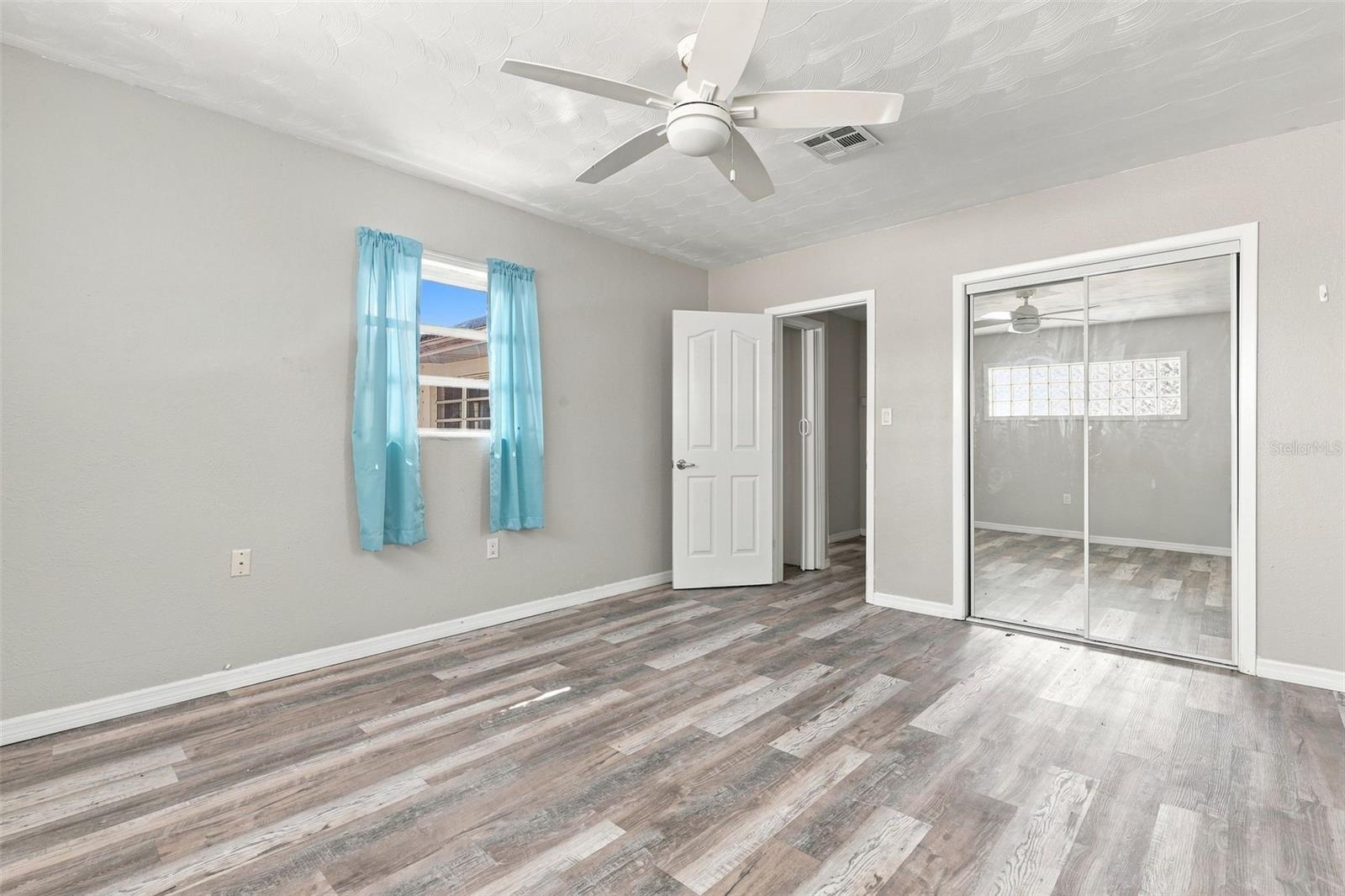 1840 Glengary St Property Photo 21