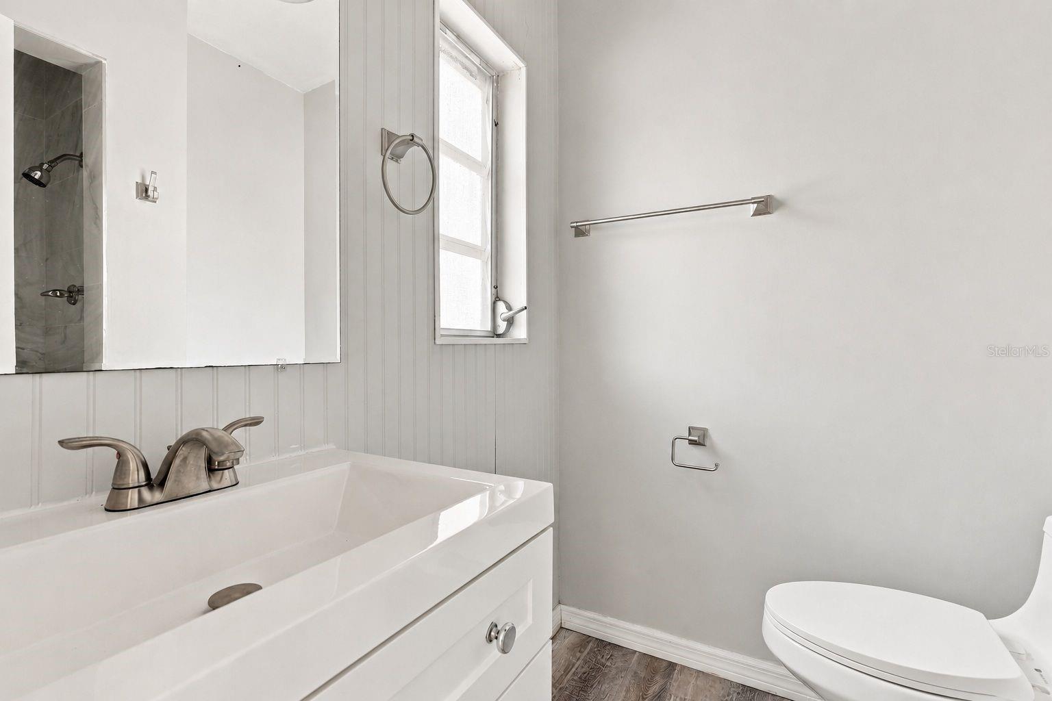 1840 Glengary St Property Photo 26