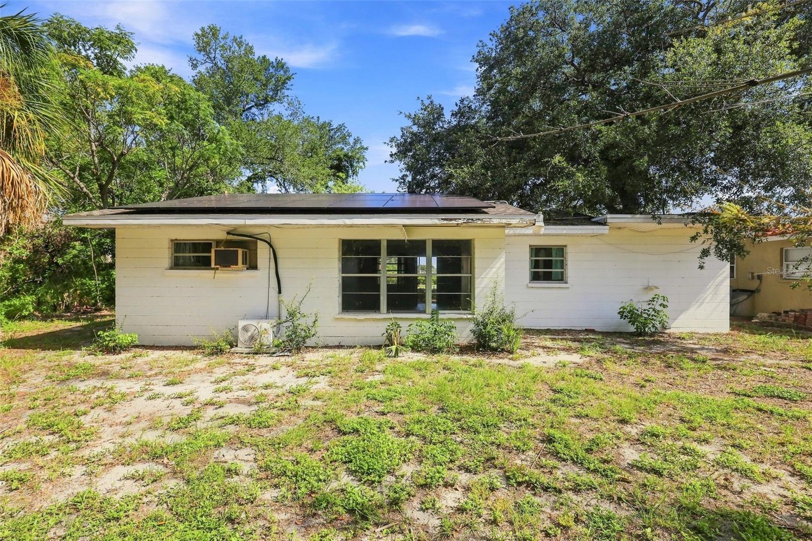 1840 Glengary St Property Photo 30