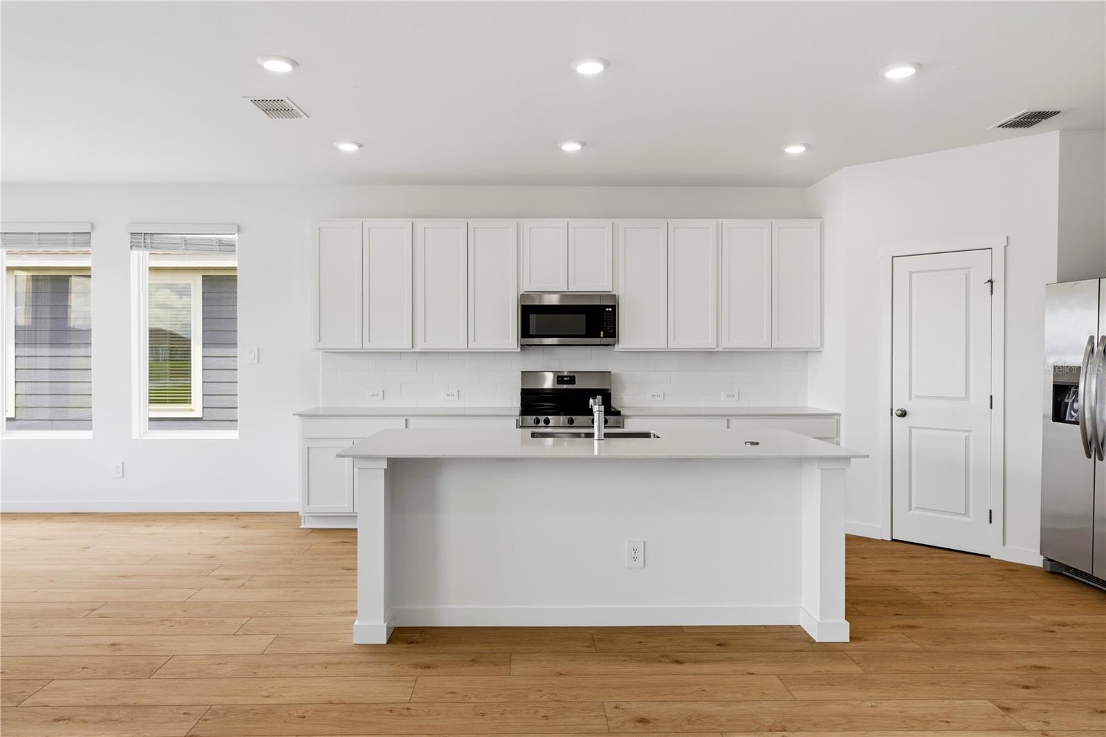 5550 Guava Ct Property Photo 9